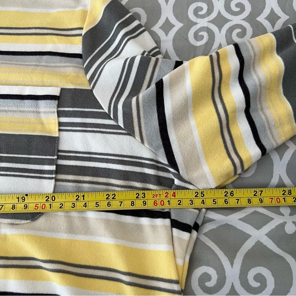 Denim & Co. printed heavenly jersey button front top NWOT - Picture 7 of 10